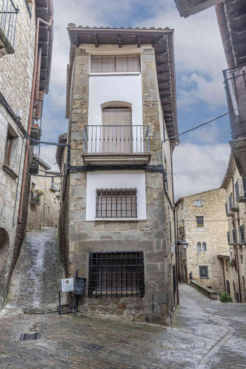 Zaragoza - Sos del Rey Católico 48.jpg